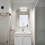 - Washington 5 Διαμέρισμα